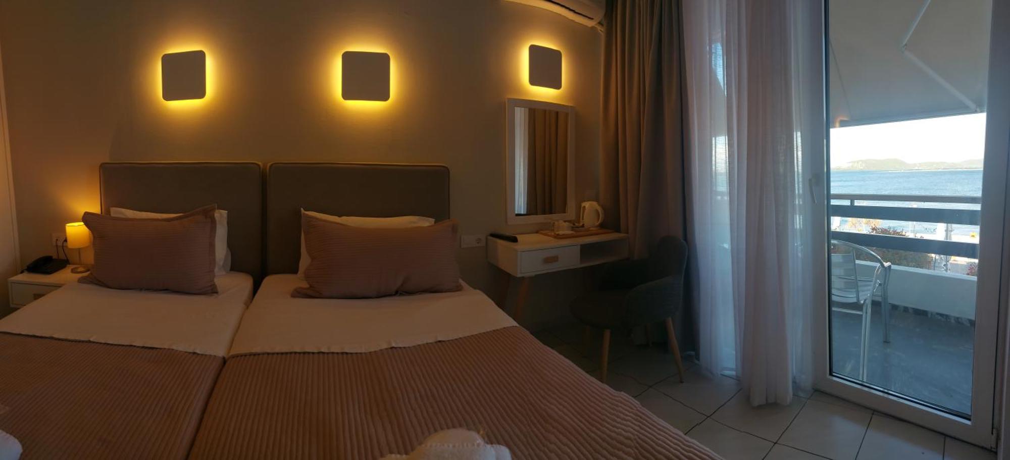 Hotel Avra เปรเวซา ภายนอก รูปภาพ