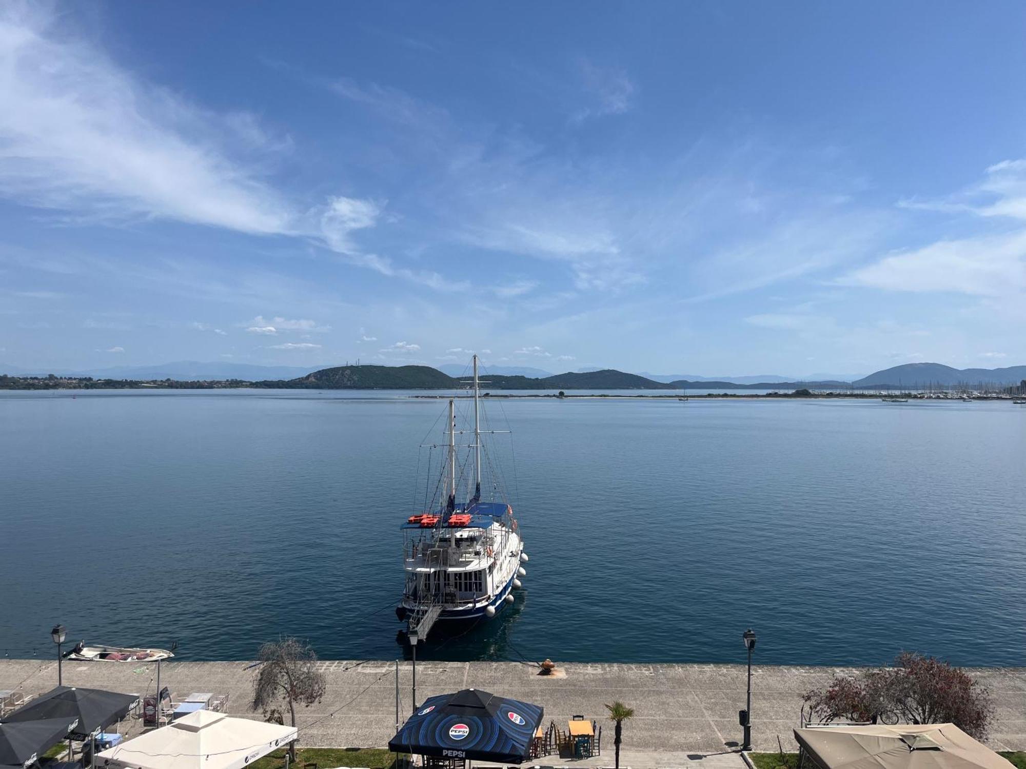 Hotel Avra เปรเวซา ภายนอก รูปภาพ