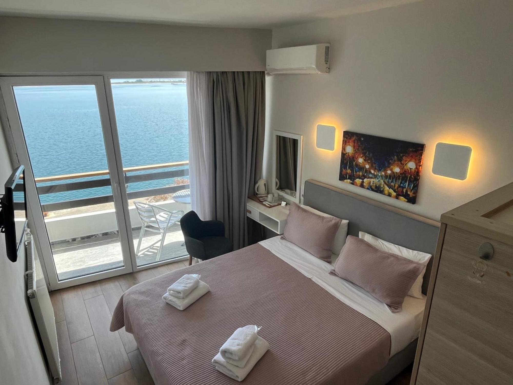 Hotel Avra เปรเวซา ภายนอก รูปภาพ