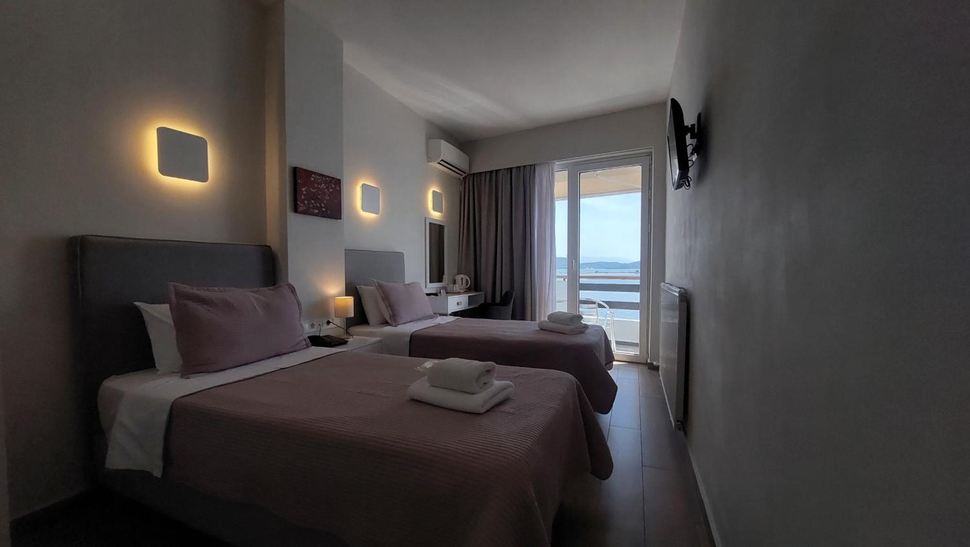 Hotel Avra เปรเวซา ภายนอก รูปภาพ